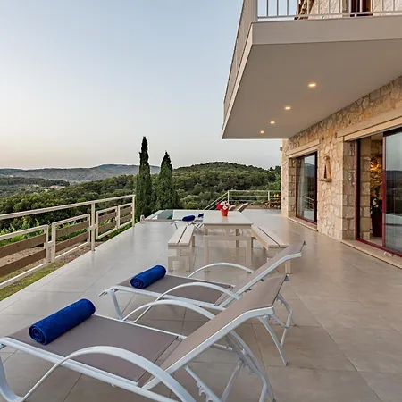 Arca - Enchanting Sunset! Villa Keri